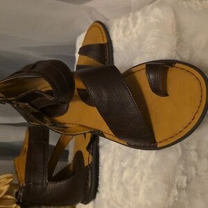 New Boc Elegant Dark Brown Leather Sandals